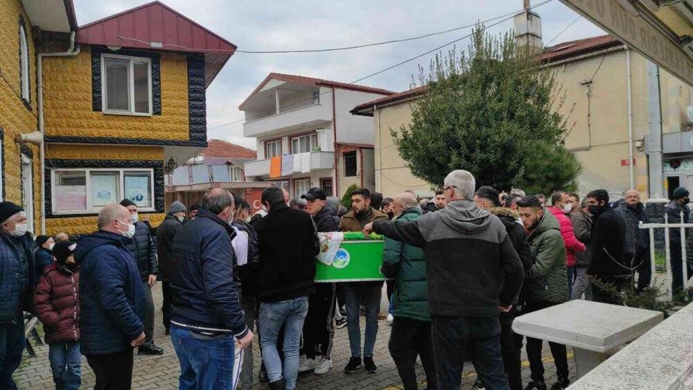 Eşi tarafından tüfekle vurulan kadın yaşam savaşını kaybetti