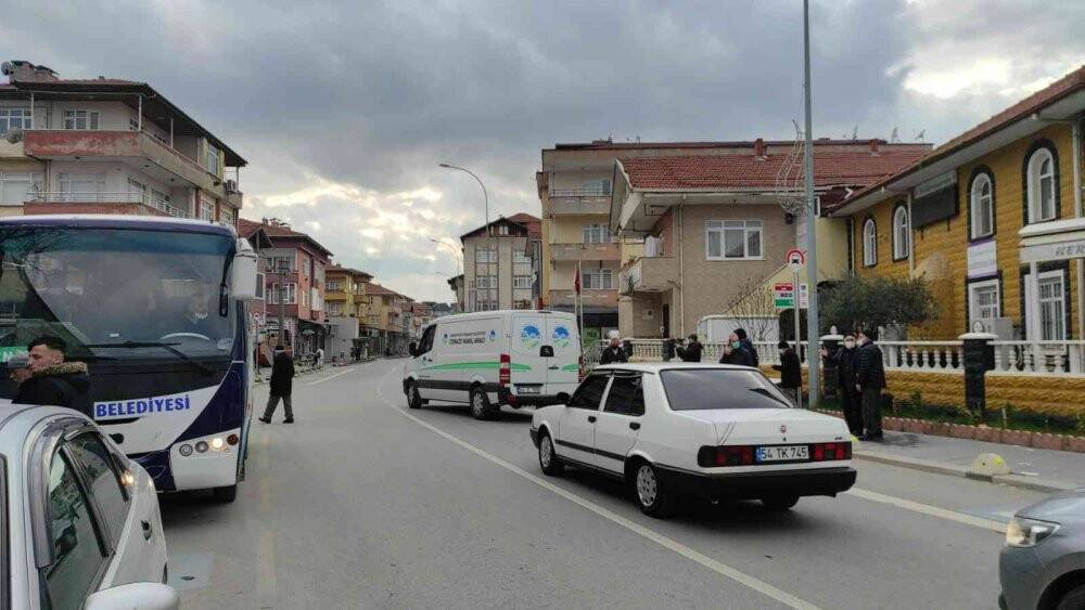 Eşi tarafından tüfekle vurulan kadın yaşam savaşını kaybetti