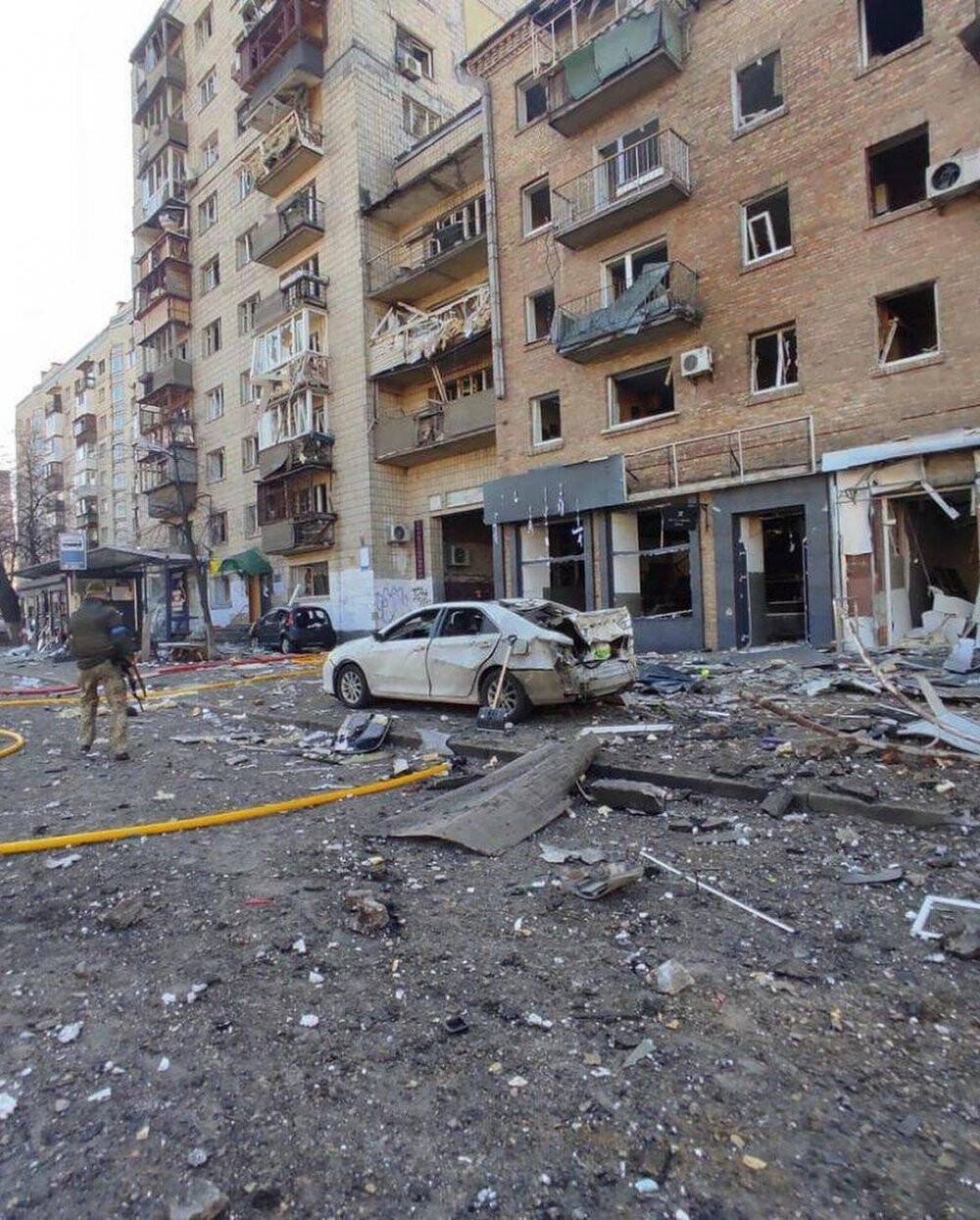 Kiev’de 3 farklı sivil yerleşim alanı vuruldu: 2 ölü