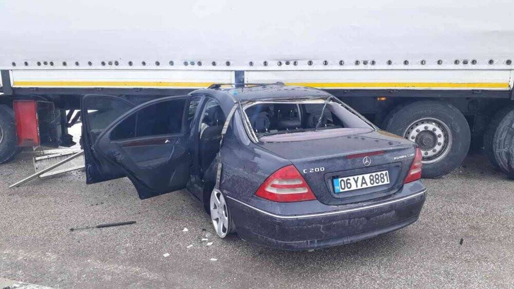 Samsun’da otomobil tırla çarpıştı: 5 yaralı