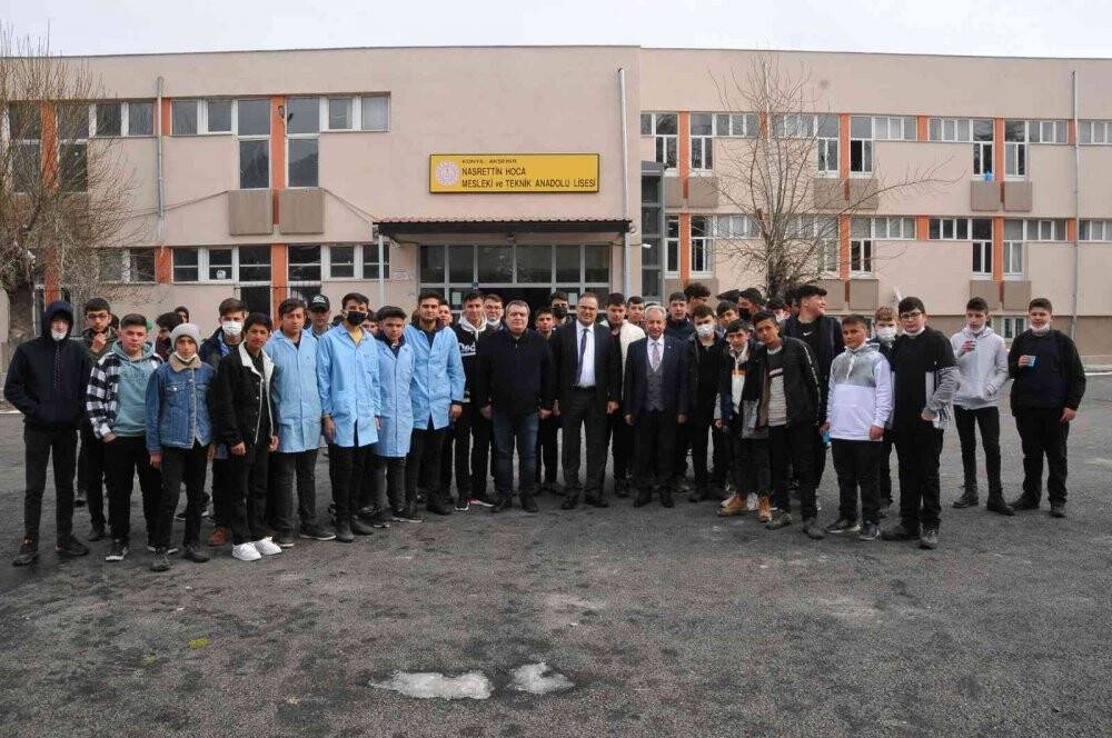 Başkan Akkaya: 'Gençler bizim geleceğimizdir'