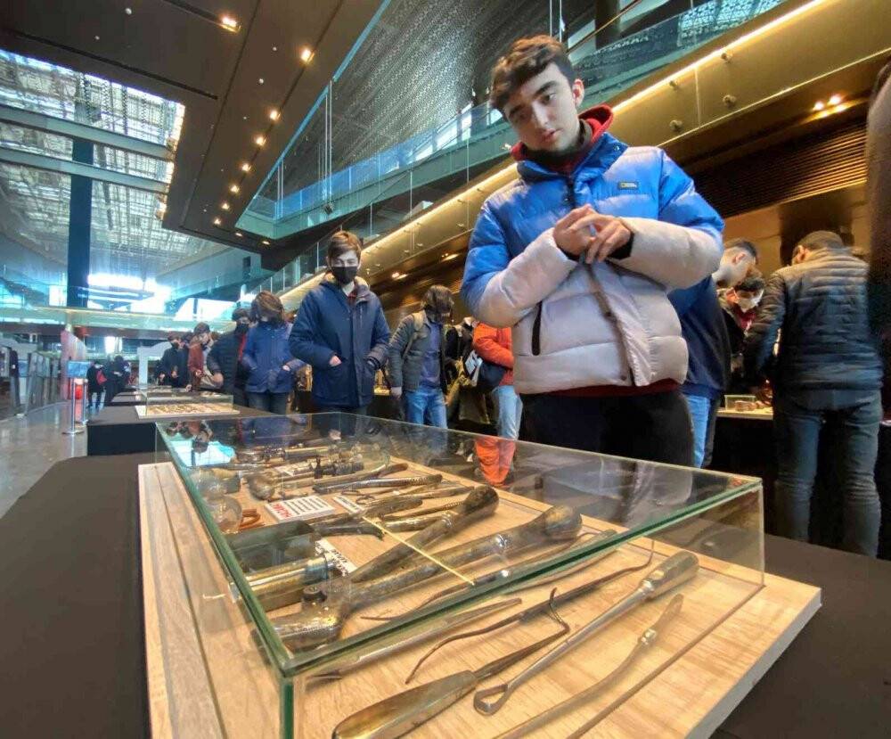 Çanakkale Savaşı’nın izlerini taşıyan sergi 107 yıl öncesine götürüyor