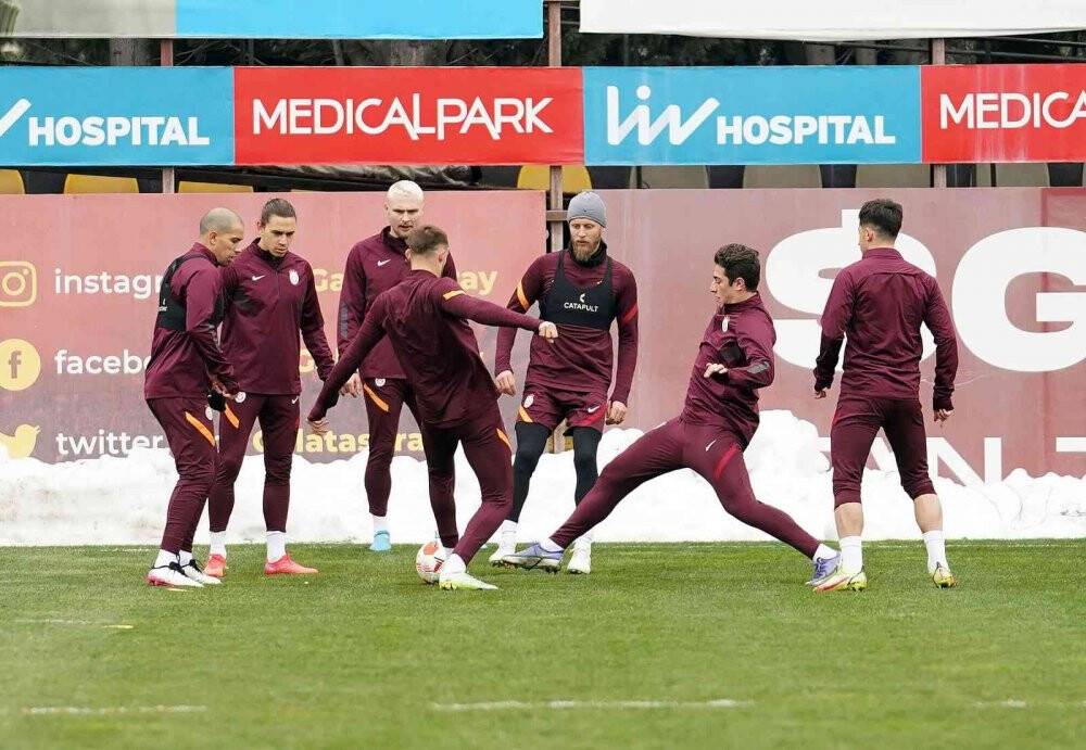Galatasaray, Barcelona maçı hazırlıklarını tamamladı