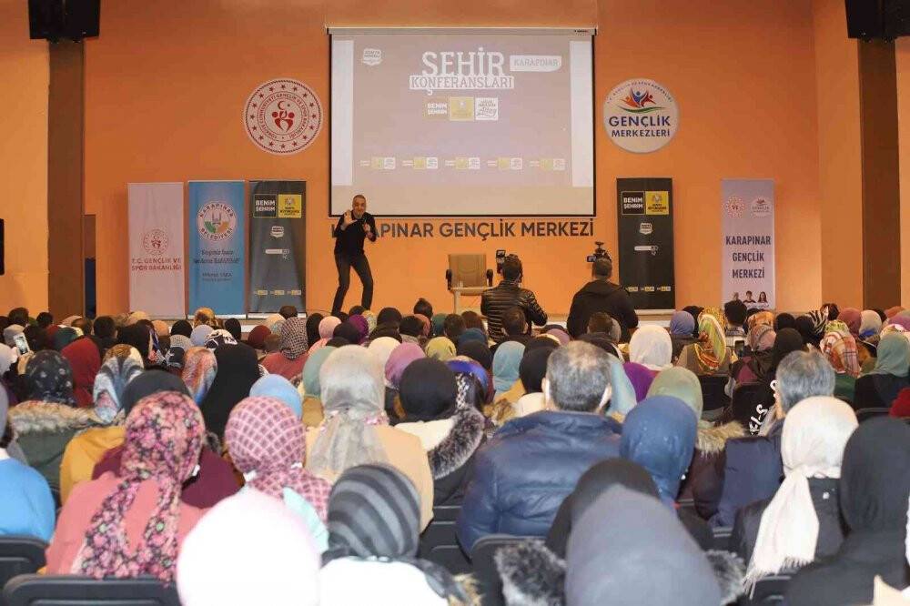 Konya Büyükşehir ilçelerde kültür hayatına katkı sağlıyor