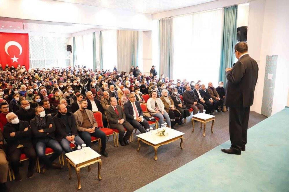 Konya Büyükşehir ilçelerde kültür hayatına katkı sağlıyor