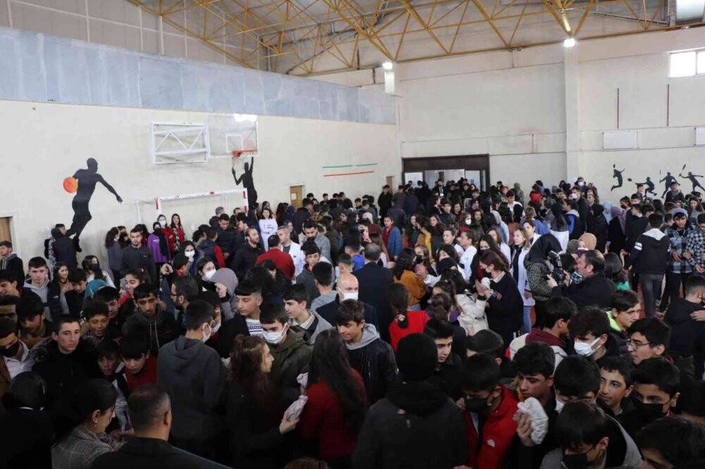 Van’da ’Balık Yiyorum Sağlıklı Büyüyorum’ etkinliği