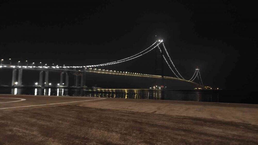 Bakan Karaismailoğlu gün doğumunda 1915 Çanakkale Köprüsü’nde yürüdü