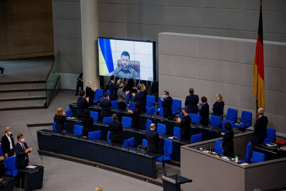 Ukrayna Devlet Başkanı Zelenskiy, Almanlara hitap etti