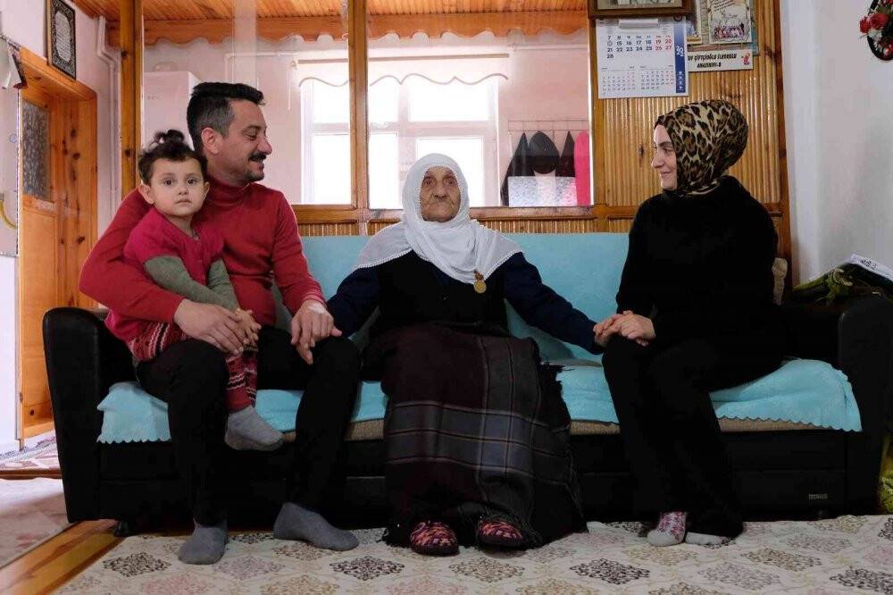 Çanakkale Savaşı gazisinin 110 yaşındaki eşi o günleri anlattı