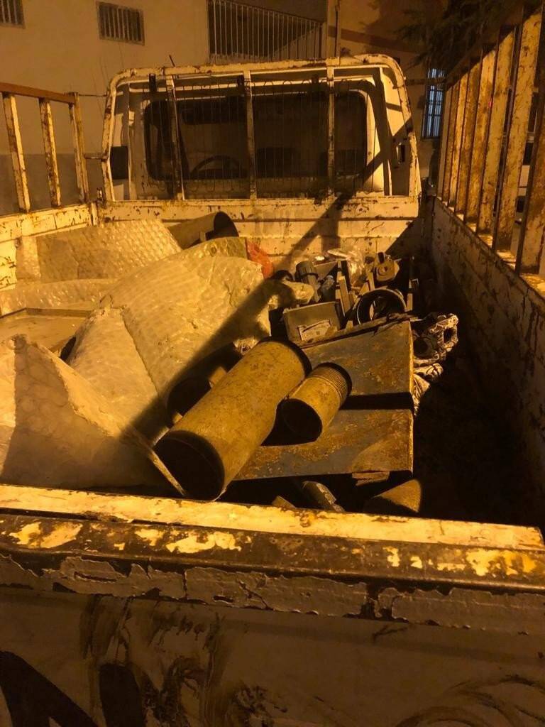 Sanayi sitesi hırsızları suçüstü yakalandı