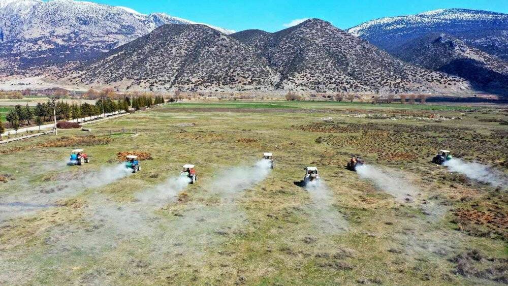 11 bin hayvanın yaralanacağı projede meralar ıslah ediyor