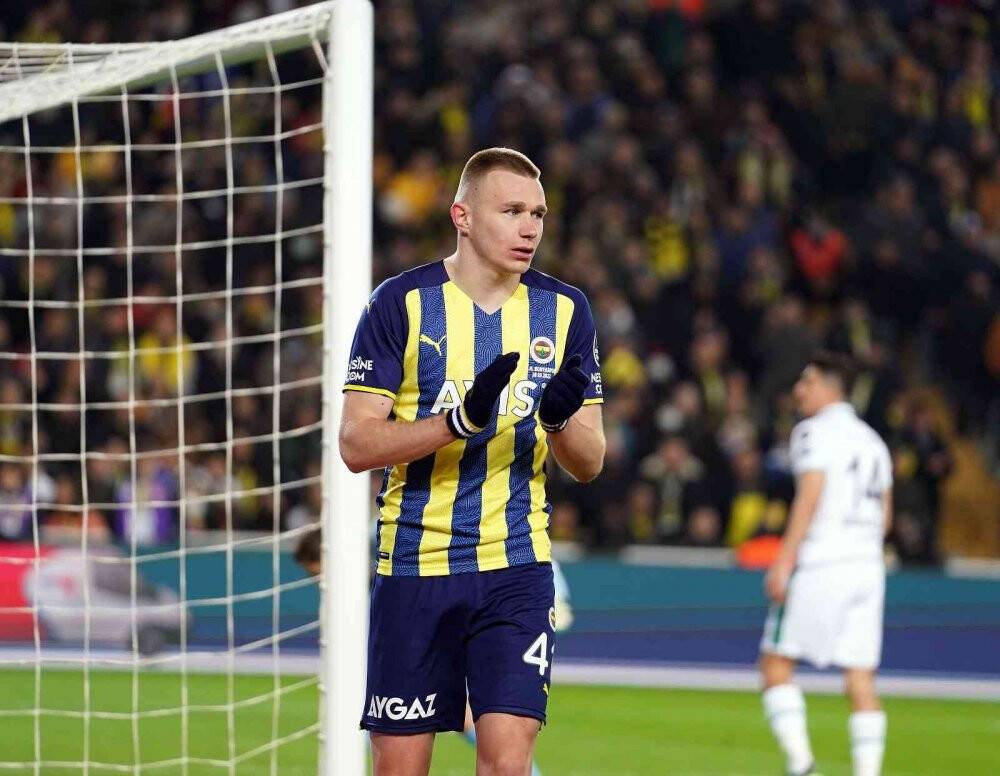 Spor Toto Süper Lig: Fenerbahçe: 2 - Konyaspor: 1 (Maç sonucu)