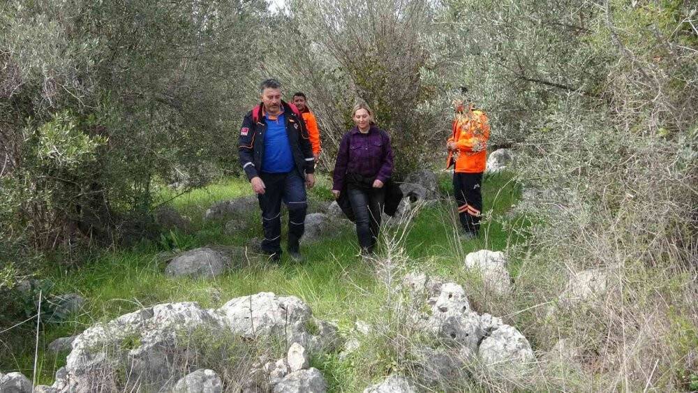 4 gündür kayıp olan 3 çocuk annesi kadın zeytinlikte bulundu