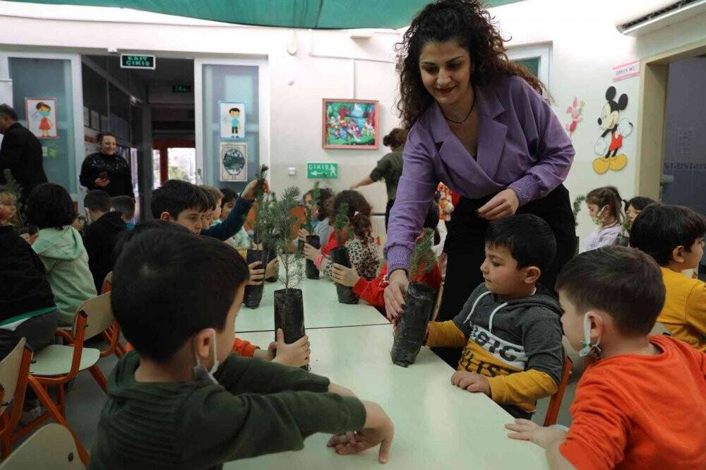 Didim’de minik öğrencilerle daha yeşil bir dünya için ilk adım atıldı