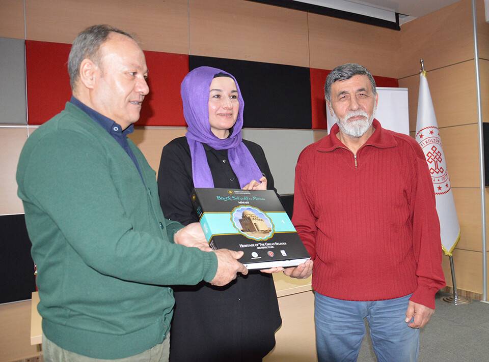 hukumdar-kadinlar-3.jpg
