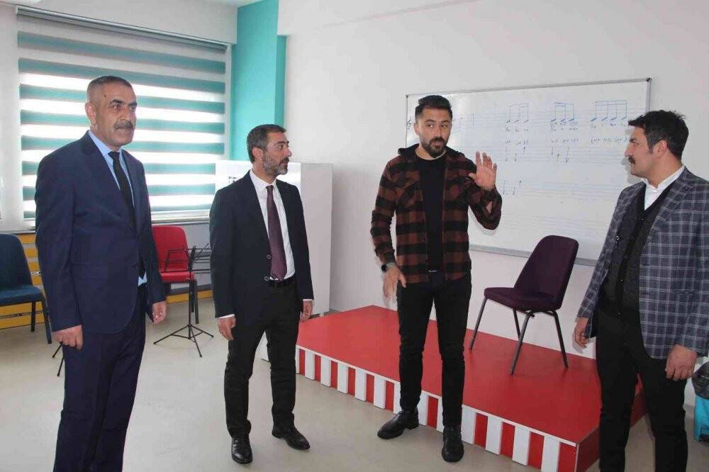 Gençlik Spor Daire Başkanı Biçer Eleşkirt’te incelemelerde bulundu