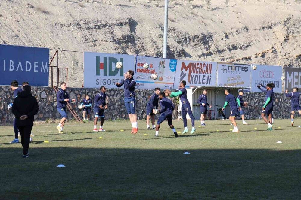 Cihat Arslan: 'Sonuna kadar başımız dik mücadele etmemiz lazım'