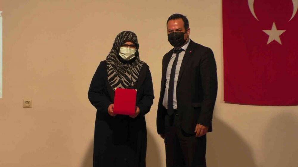 Beyşehir’de kütüphaneden en çok faydalananlara ödül