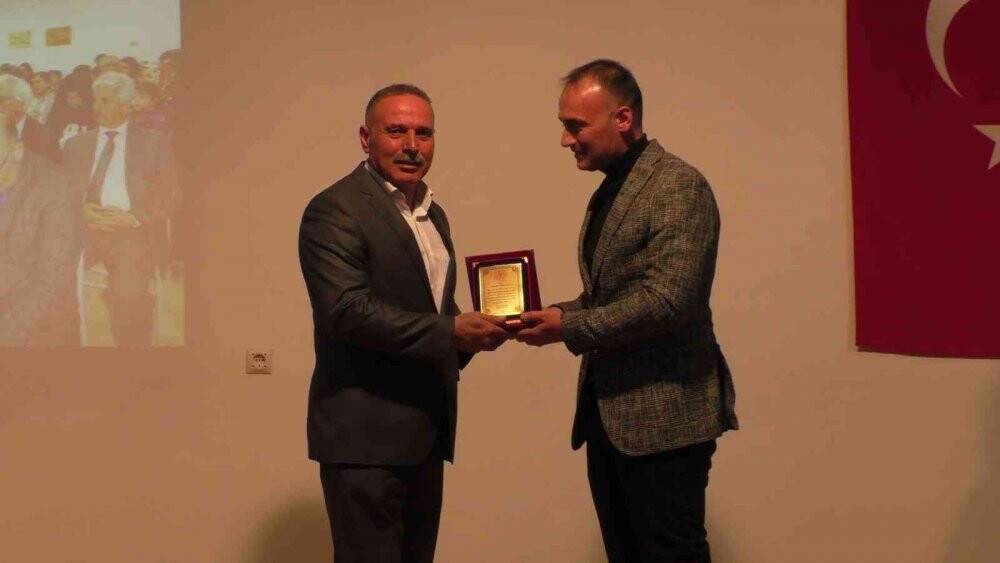 Beyşehir’de kütüphaneden en çok faydalananlara ödül