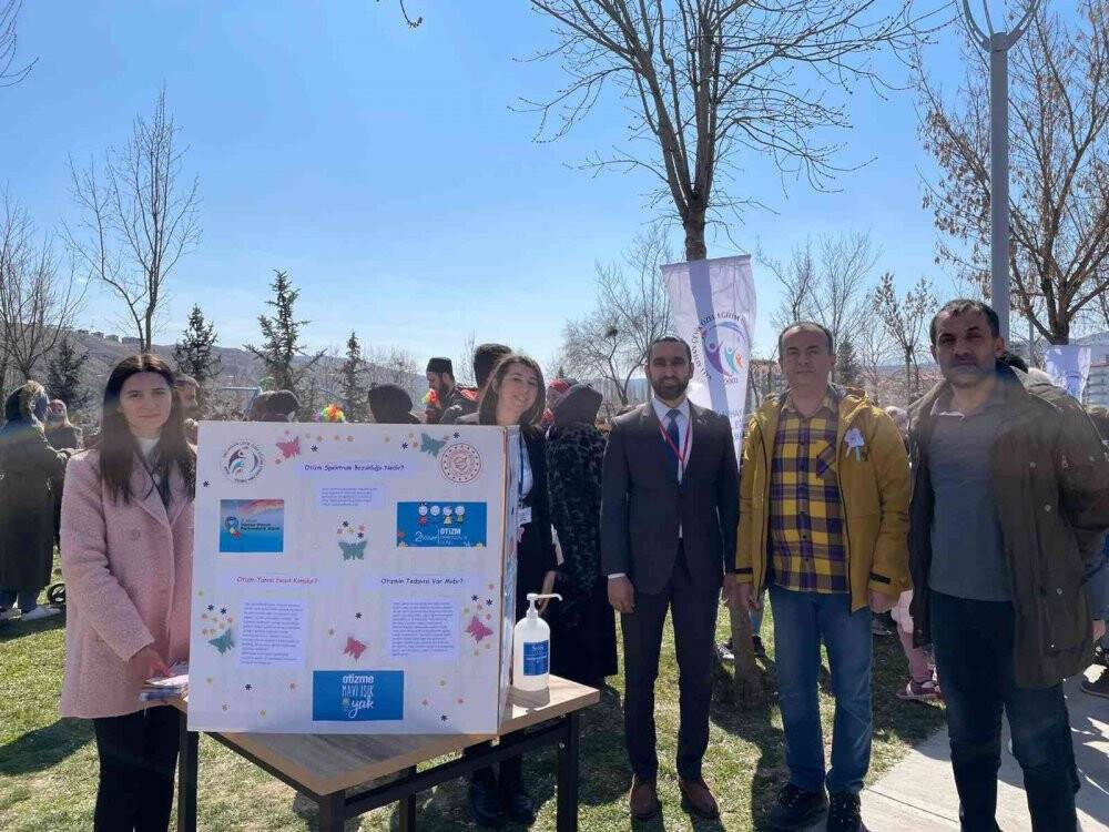 Öğrenciler uçurtma şenliğinde eğlendi