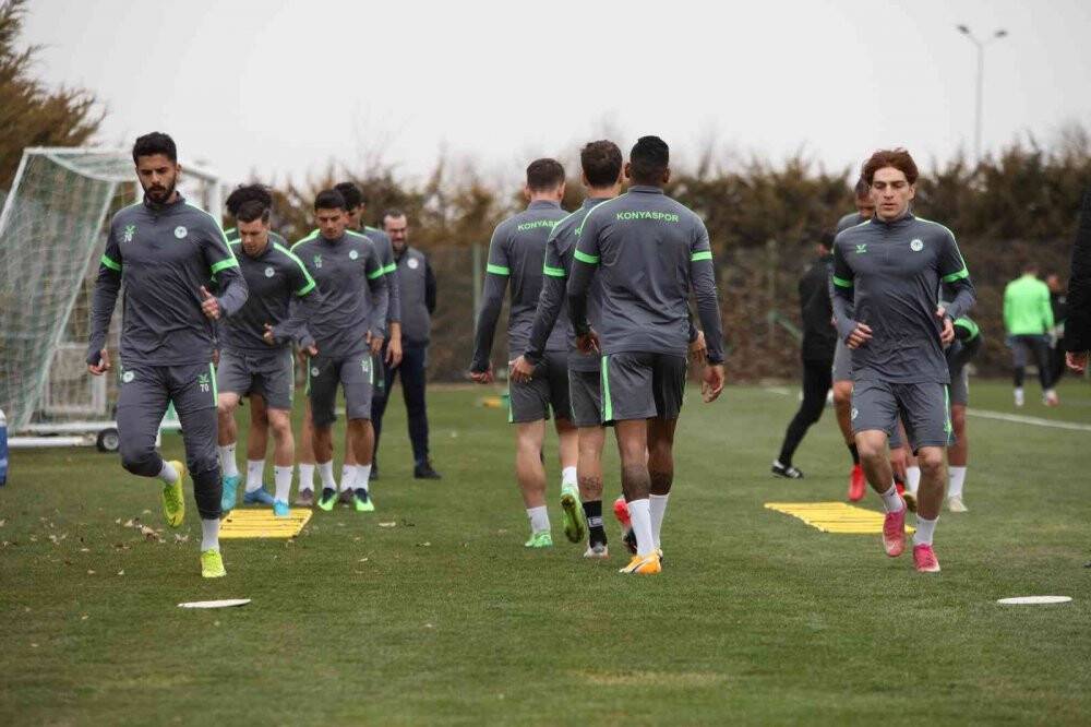 Konyaspor'da milli oyuncular döndü