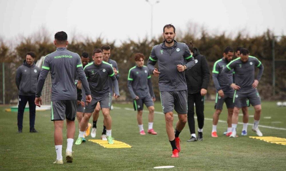 Konyaspor'un, Göztepe maçı hazırlıkları sürüyor