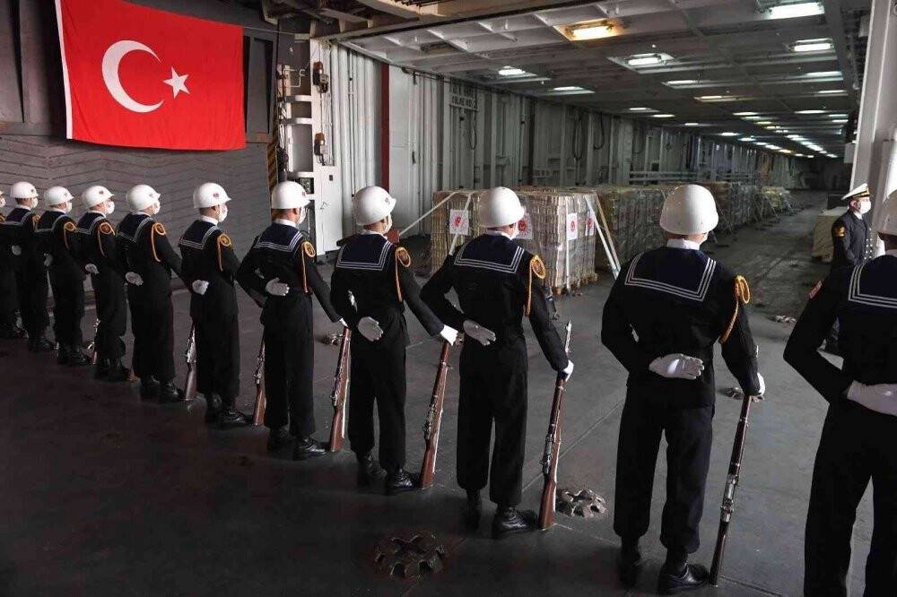 MSB: '81 ton ve 148 plaket yardım malzemesi Beyrut’a ulaştırıldı'