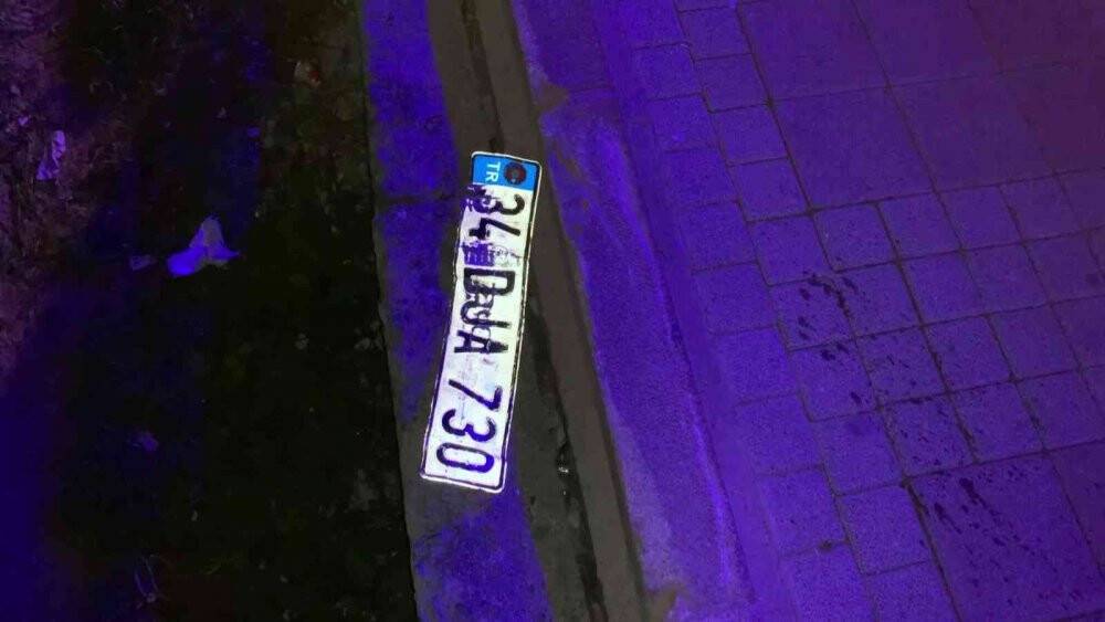 Sancaktepe’de minibüs şarampole yuvarlandı: Araç sürücüsü hayatını kaybetti