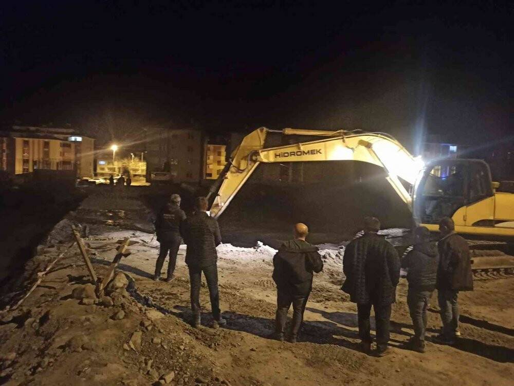 Bozkurt’ta kar sularının erimesiyle Ezine çayı taştı