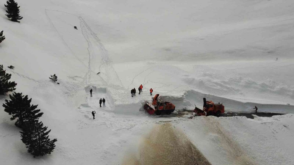 Konya’da 5 aydır kapalı olan yolu açmak için çalışma başlatıldı