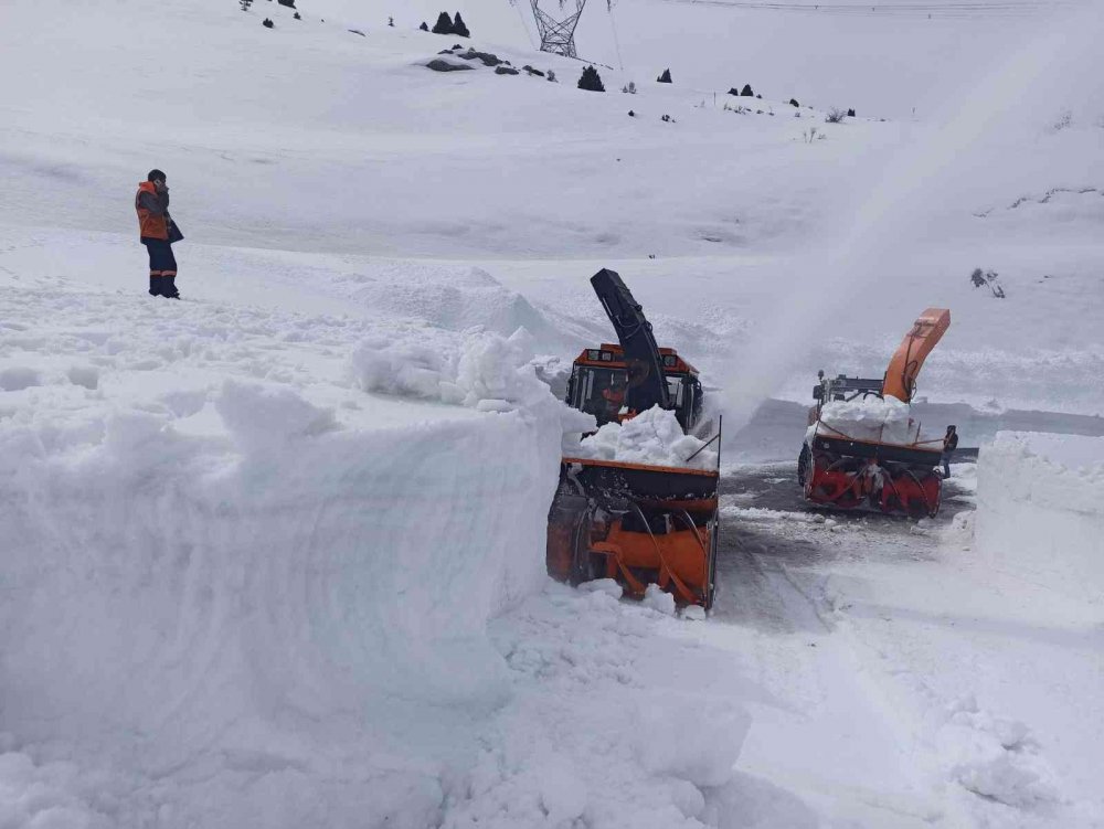 Konya’da 5 aydır kapalı olan yolu açmak için çalışma başlatıldı