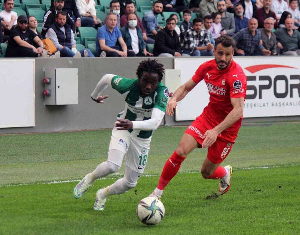 Giresunspor ile  Sivasspor berabere kaldı