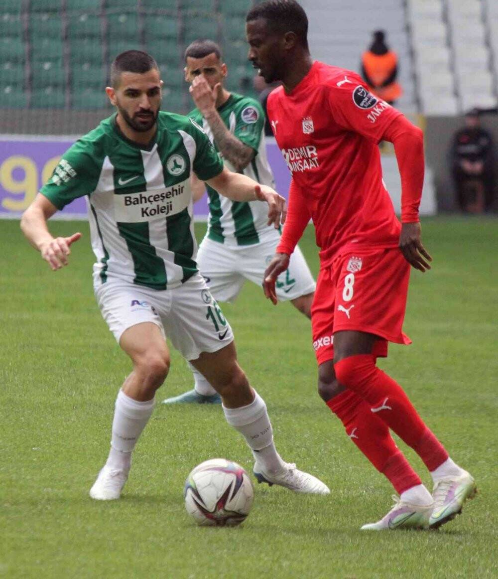 Giresunspor ile  Sivasspor berabere kaldı