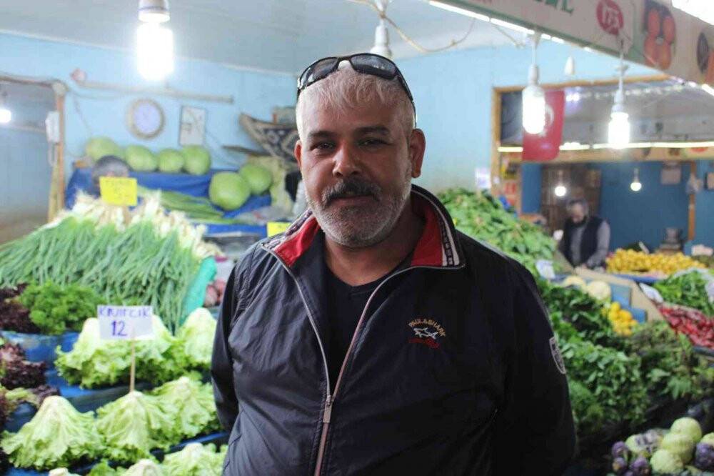 İlk iftar için pazar tezgâhlarında hazırlıklar başladı