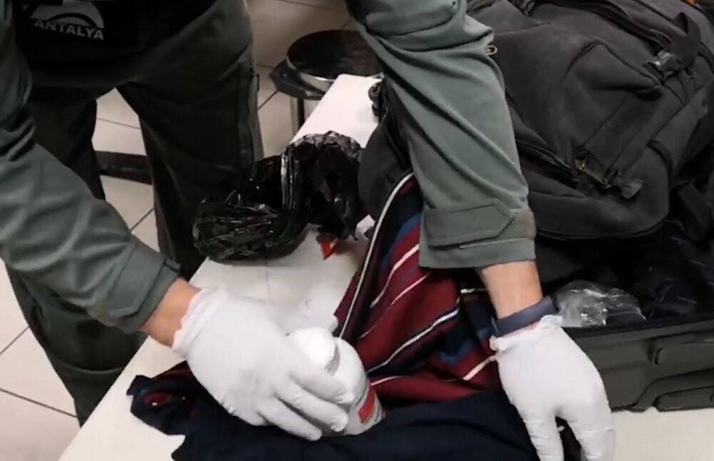 Bu seferde vitamin kutularına saklamışlar!