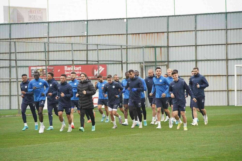 Çaykur Rizespor, Konyaspor hazırlıklarına başladı