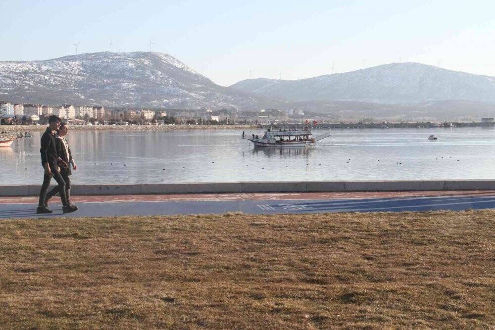 Beyşehir Gölü’nde tekne turları başladı