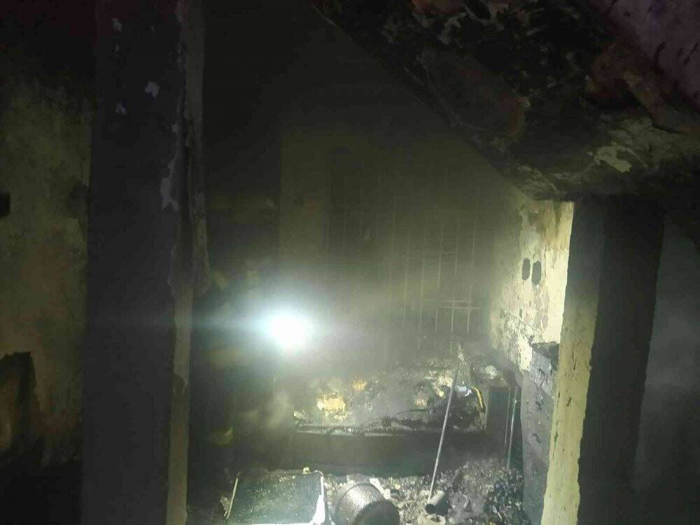 Yangın müstakil evi kullanılmaz hale getirdi