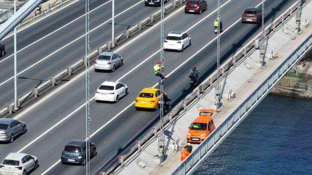 15 Temmuz Şehitler Köprüsü’ndeki bakım çalışması havadan görüntülendi