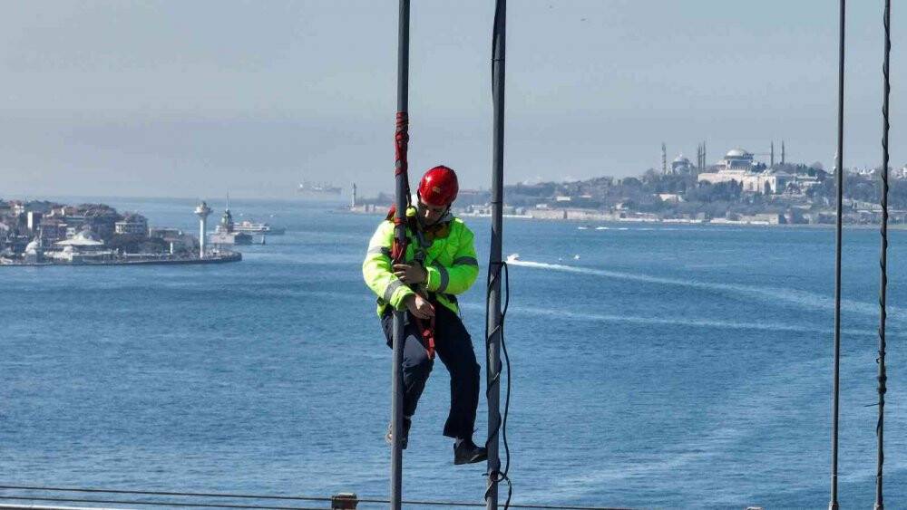 15 Temmuz Şehitler Köprüsü’ndeki bakım çalışması havadan görüntülendi