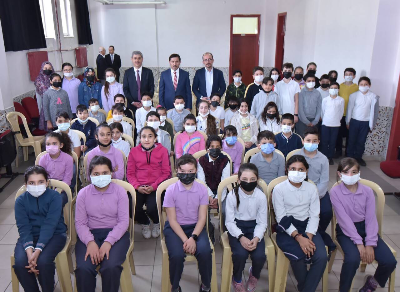 okul-ziyaretleri-3.jpg