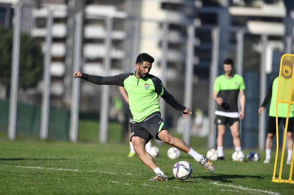 Bursaspor şut çalıştı