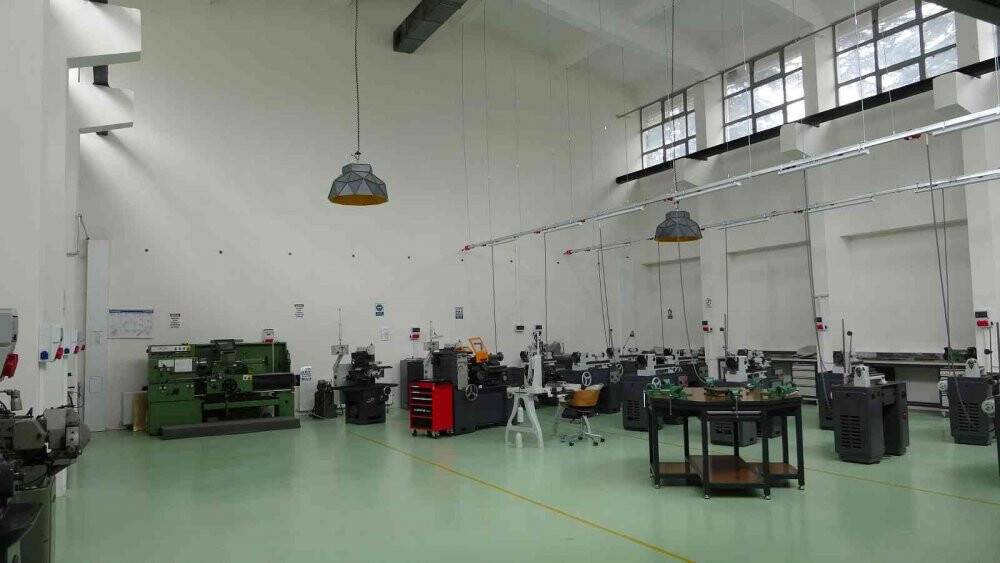 Cumhurbaşkanı Erdoğan’a hediye edilen saat bu okulda yapıldı