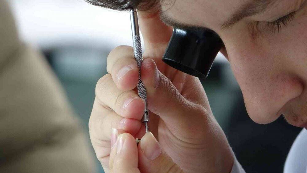 Cumhurbaşkanı Erdoğan’a hediye edilen saat bu okulda yapıldı