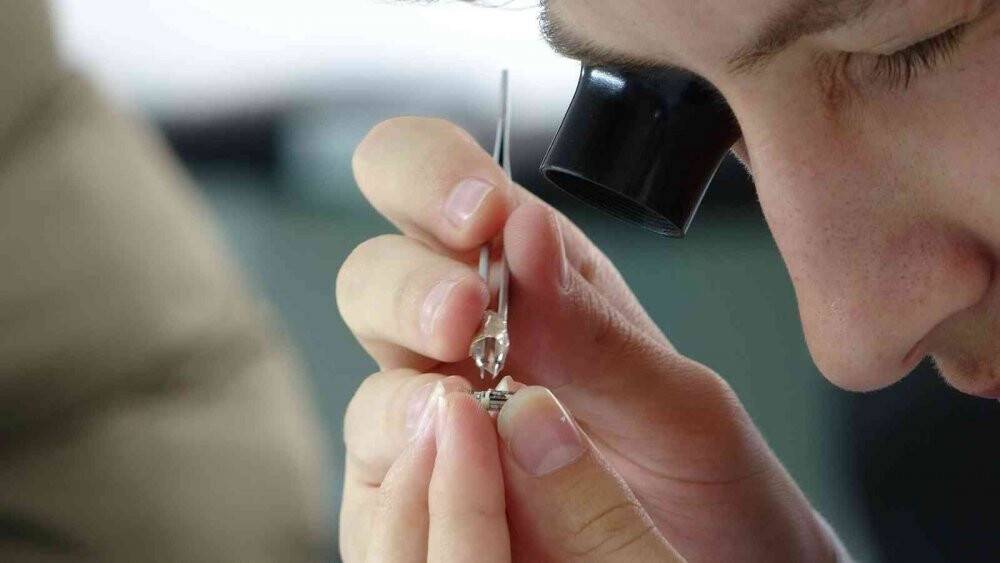 Cumhurbaşkanı Erdoğan’a hediye edilen saat bu okulda yapıldı