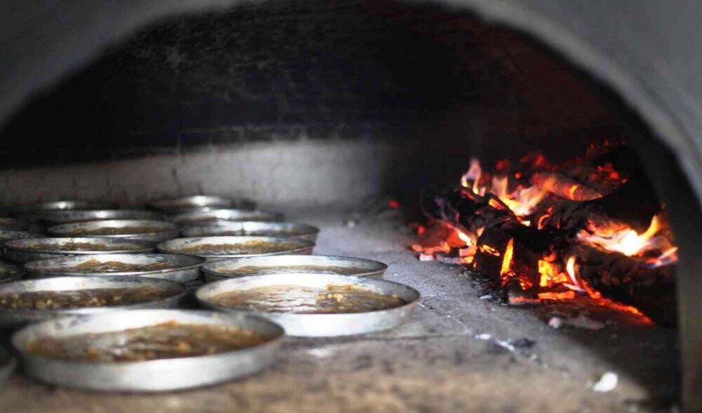 İftarda tatlı, sahurda ekmek vazgeçilmez lezzet; tahinli pide