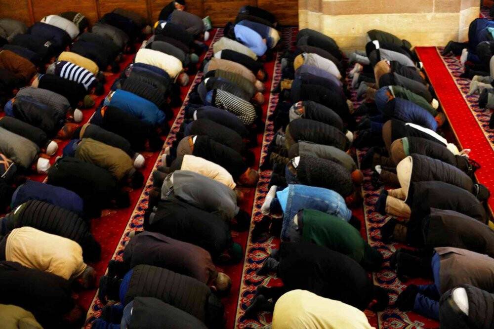 Konya’da Ramazan ayının ilk Cuma namazı kılındı