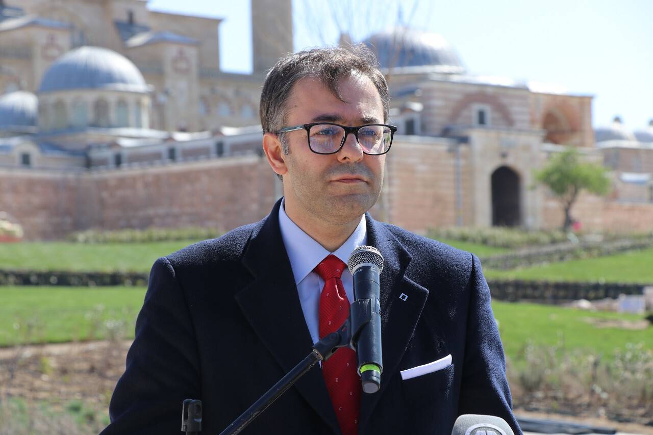 aa-20220409-27515496-27515493-mimar-sinan-ustalik-eserinin-golgesinde-duzenlenen-sergiyle-anildi.jpg