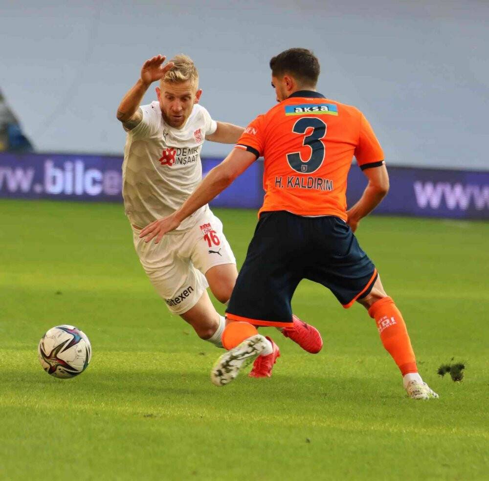 Sivasspor ile Başakşehir 28. randevuda