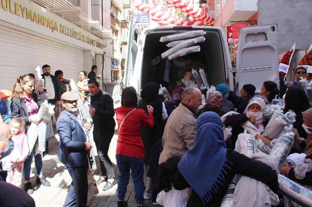 Tekirdağ’da indirim izdihamı